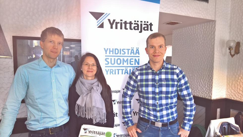 Ville Keränen, Pia Haapalainen ja Akseli Leppänen vetivät syksyn ensimmäisen Social Friday -tapahtuman