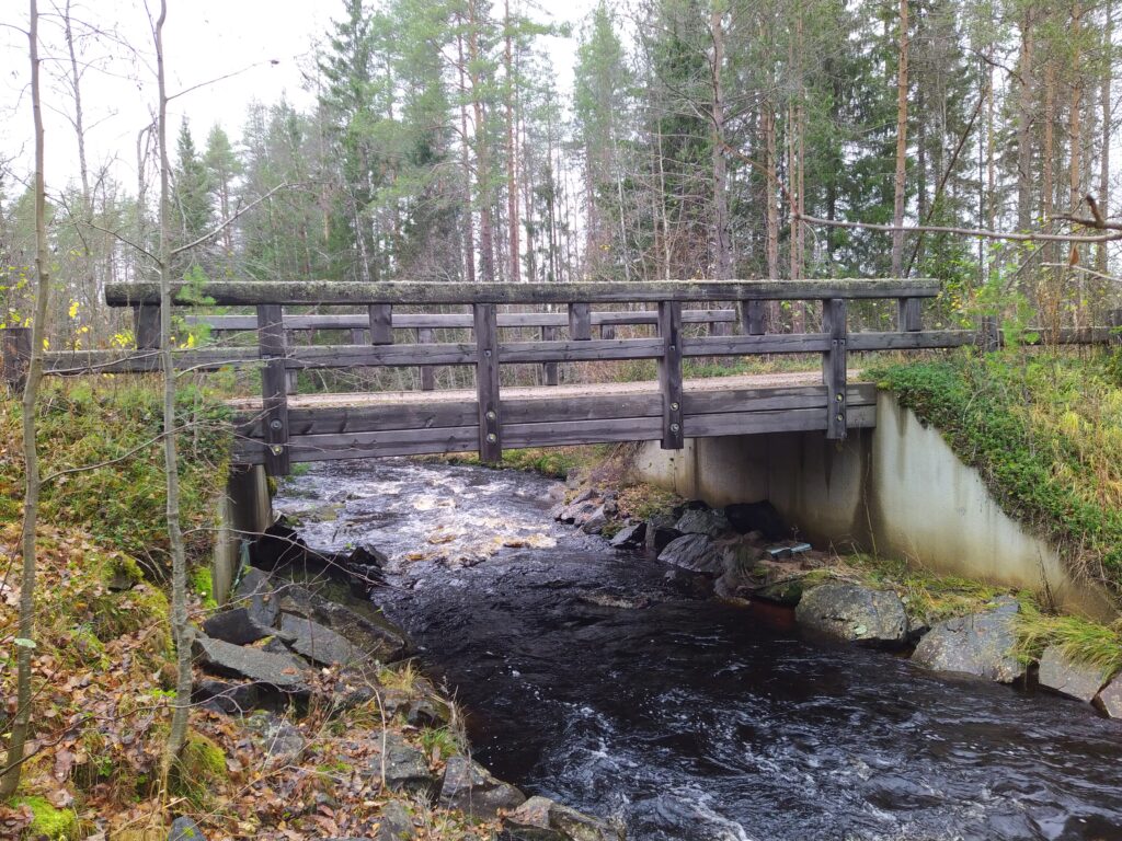 Silta, yksityistie
