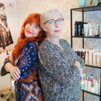 Mervi Hölli ja Nina Grahn