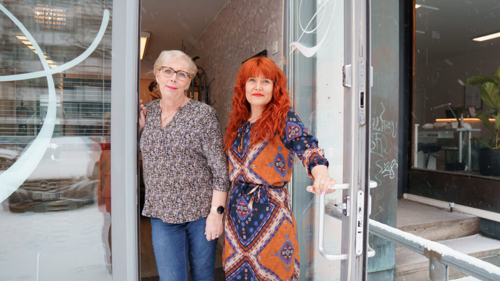 Mervi Hölli, Nina Grahn