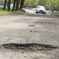 Vuonna 2023 uutta päällystettä arvioidaan riittävän vain noin 1 500 kilometrin matkalle. Tämä tarkoittaa korjausvelan kasvamista.