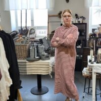 Cafe Aseman yrittäjä Kirsi Kämäräinen pelkää, että Kuopion asematunnelin remontti on kuolinisku yritykselle.