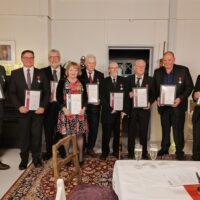 ryhmäkuva yrittäjäristit jako Lapinjärvellä