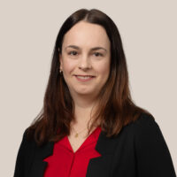 Kuvassa Pirkanmaan Yrittäjien elinkeinoasioiden asiantuntija Elina Purho.