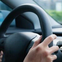 Vakuutusyhtiöltä varoitus sähköautoilijoille