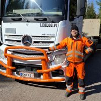 Kuljetusalalle aikova Tomas kritisoi tiukkoja vaatimuksia