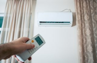 Yrittäjä patistaa käyttämään ilmalämpöpumpun tehokasta toiminnallisuutta