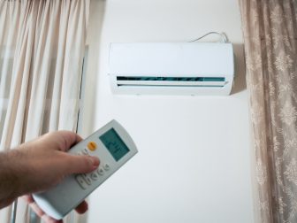 Yrittäjä patistaa käyttämään ilmalämpöpumpun tehokasta toiminnallisuutta