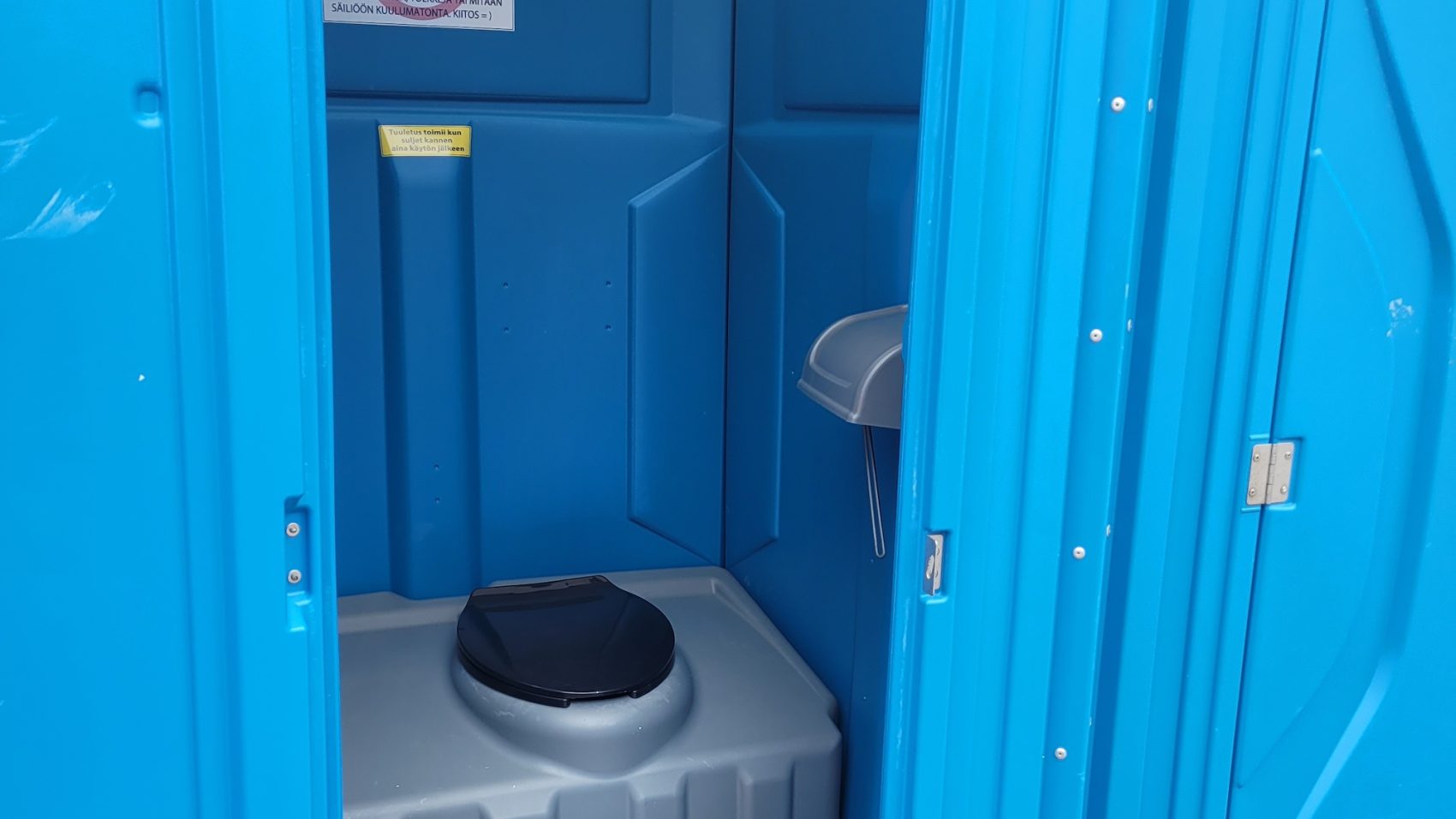 Tapahtumat säästävät siirrettävissä wc-kopeissa