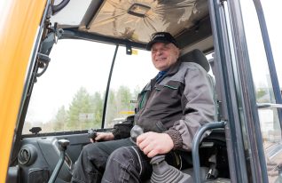 Pitkän linjan yksinyrittäjä Matti Janhonen kertoo, mikä yrittämisessä ei niin kiinnosta