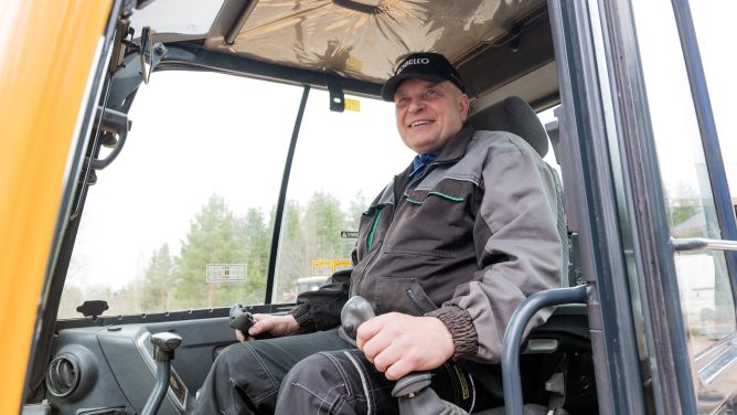 Pitkän linjan yksinyrittäjä Matti Janhonen kertoo, mikä yrittämisessä ei niin kiinnosta