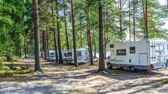 Alan yrittäjä kommentoi matkailuautojen käyttövoimaveron korotusta