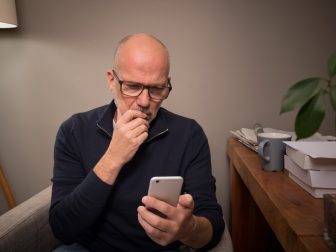 Yrittäjä varoittaa epämääräisistä myyntipuheluista