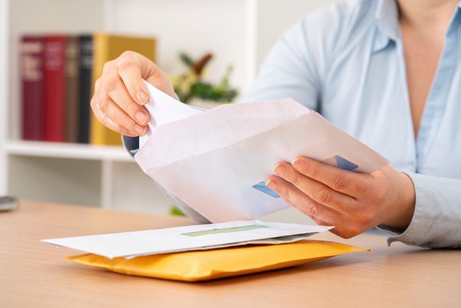 Tämän takia yrityksessä kannattaa luopua paperilaskuista