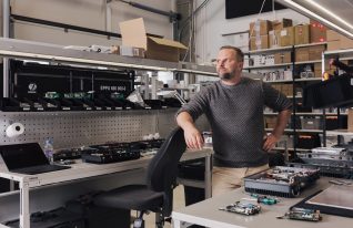 Tämä yritys voi olla avainasemassa droonimuurin rakentamisessa