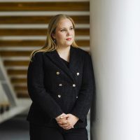 Suomen Yrittäjien omistajanvaihdostoiminnan päällikkö Inkeri Sundberg. Kuva: Johanna Erjonsalo.