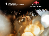 Kullanhohtoisia kuusenkoristeita, jouluvaloja ja kuusen oksia. Tampereen Eteläisen seurakunnan logo ja Kauneimmat joululaulut logo tummalla pohjalla.