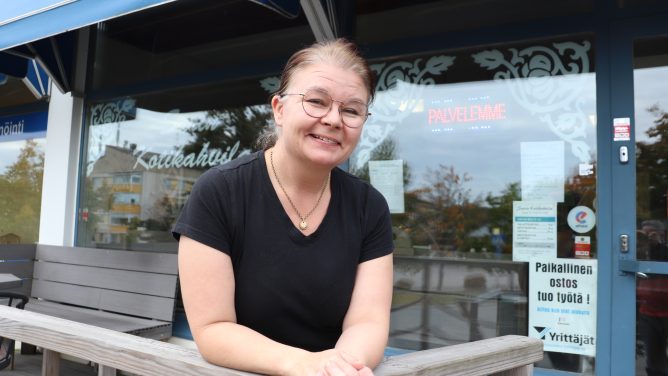 Kuhmoisten Yrittäjien puheenjohtaja Sari Liehu.