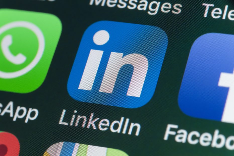 Yrittäjä massapostitti LinkedInissä ja onnistui