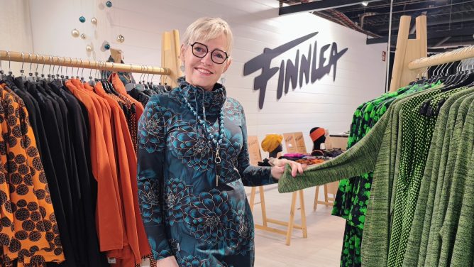 Lea Larsen tekee vaatteita naisille, jotka eivät löydä sopivia kokoja muualta