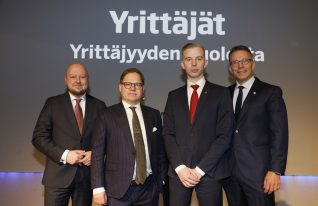 YEL puhutti Yrittäjien paneelikeskustelussa