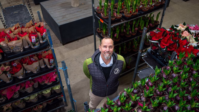Helsingin Kukkatoimitus Oy:n toimitusjohtaja Saku Vanhala.