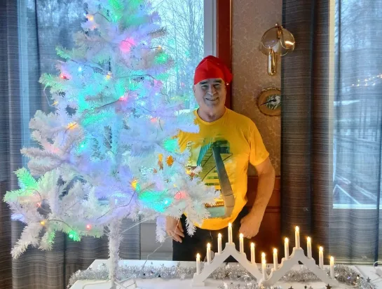 Hotelli Joronjäljen yrittäjä Auvo Puurtinen sai aikaisen joululahjan