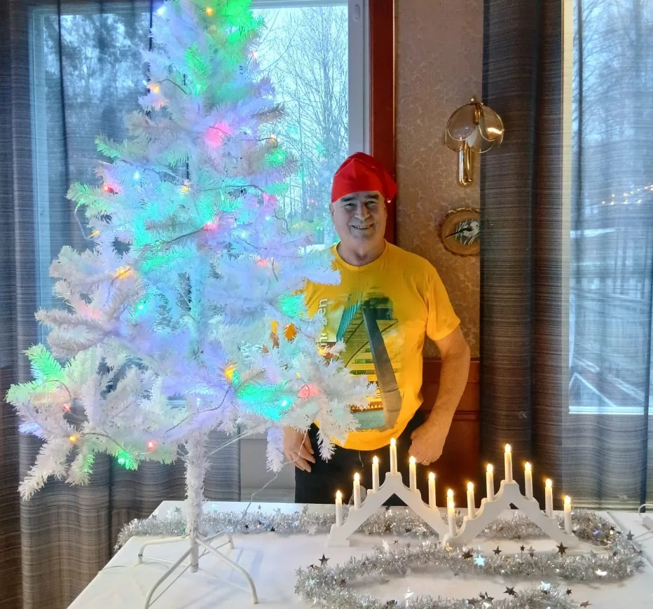 Hotelli Joronjäljen yrittäjä Auvo Puurtinen sai aikaisen joululahjan