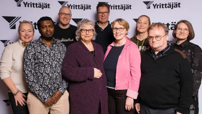 Länsi-Helsingin Yrittäjien hallitus vuonna 2026.