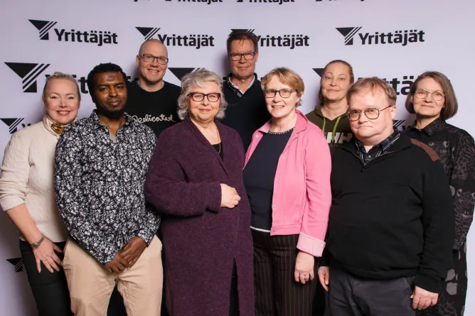 Länsi-Helsingin Yrittäjien hallitus vuonna 2026.