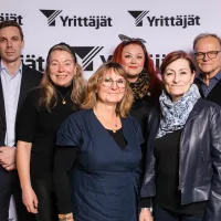 Lounais-Helsingin Yrittäjien hallitus vuonna 2026.