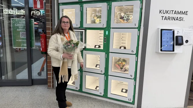 Yrittäjä Jenny Hentula ideoi Kukkamaatin