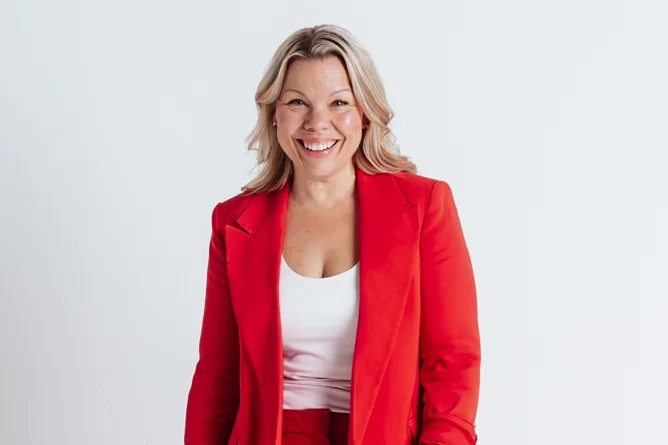 Kerttu Pylvänäinen.