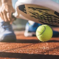 Kuvituskuva padelista.