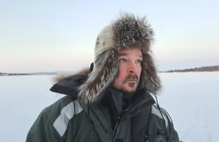 Lääkäri Mikko Huokonen perusti vastaanoton matkailuautoon