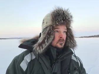 Lääkäri Mikko Huokonen perusti vastaanoton matkailuautoon