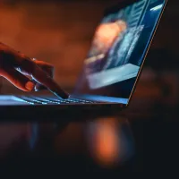 Huijari teki verkko-ostoksia torniolaisyrityksen nimiin.