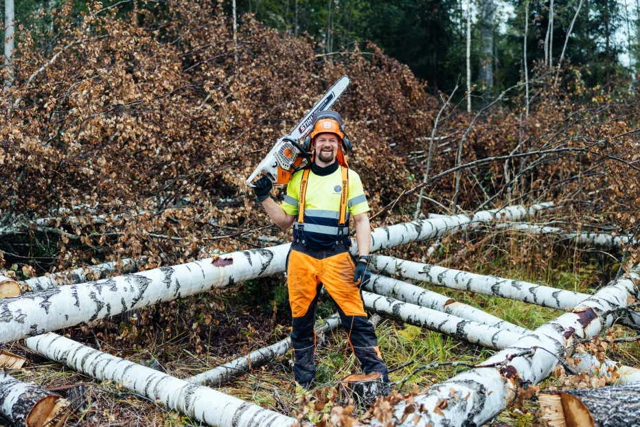 Sami Lipponen vaihtoi myyntihommat metsäalan yrittäjyyteen