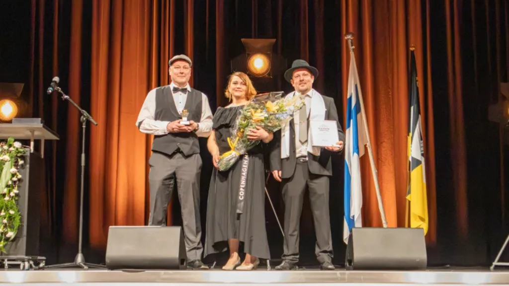 Toimitusjohtaja Pekko Herola, hallituksen jäsen Salla Miettunen ja hankintapäällikkö Ville Kuusisto. Kuva Jere Lahti