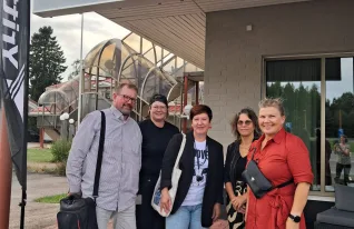 Ensimmäinen palaveri yhteisestä juhlasta