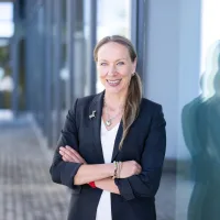 Henna-Riikka Huhta huomasi, että hallitus kannattaa koota ulkopuolisista