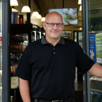 Neste-yrittäjä tietää, mikä saa asiakkaan hermot kiristymään