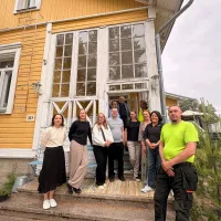 Nastolan Yrittäjät aamupalalla Willasukassa