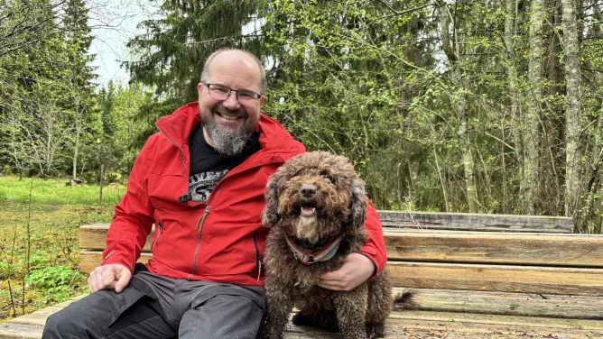 Yrittäjä Jari Parkkisenniemi on vieraana Yrittäjän podcastin kesäkauden ensimmäisessä jaksossa.