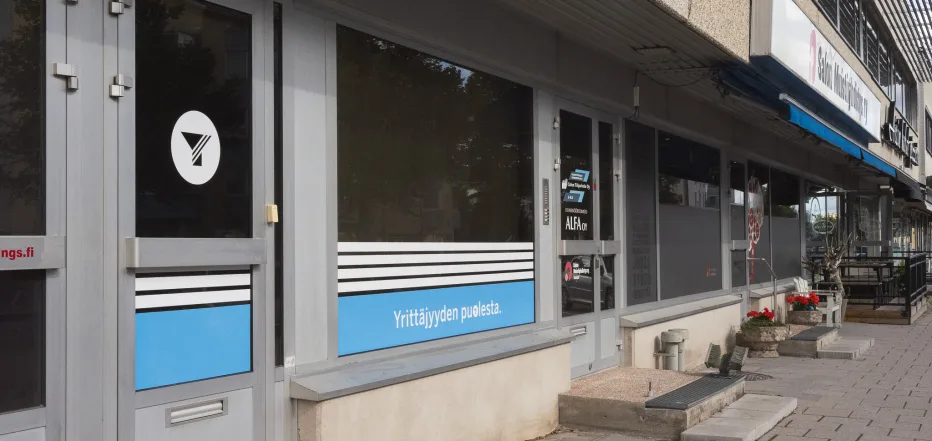Salon Yrittäjät toimisto.