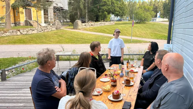 Afterwork Kukkasrinteessä