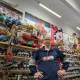 Yksainyrittäjä Pasi Huhti siirtyi valtion töistä sporttidivariyrittäjäksi