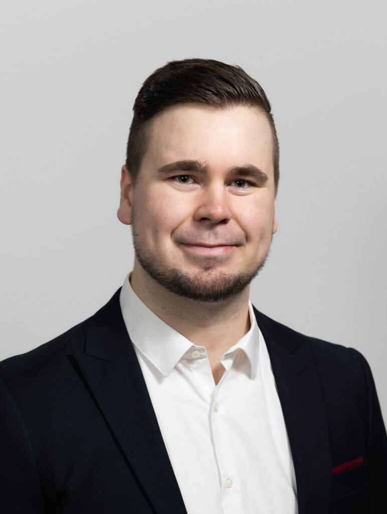 Savon Yrittäjät Yritys oppii ja menestyy -projektikoordinaattori Niko Knuutinen