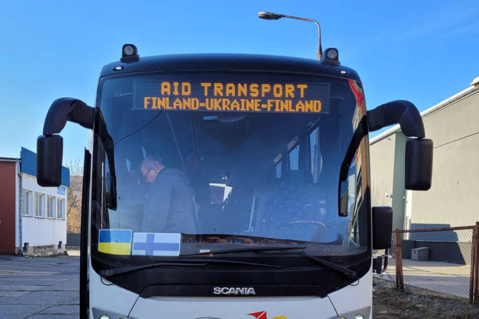 Bussikuljetus Suomesta Ukrainaan.
