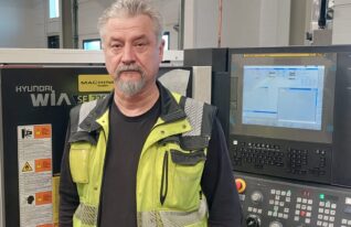 Tapio Tolonen yrittää myydä yritystään Pietarissa